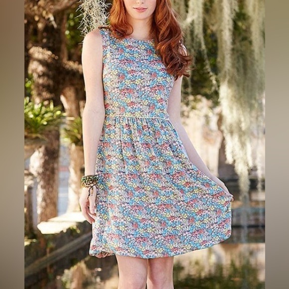 Matilda Jane Hello Lovely Blue Multicolor
FloralFlare Sleeveless Dress Sz 8 NWT - Picture 2 of 13